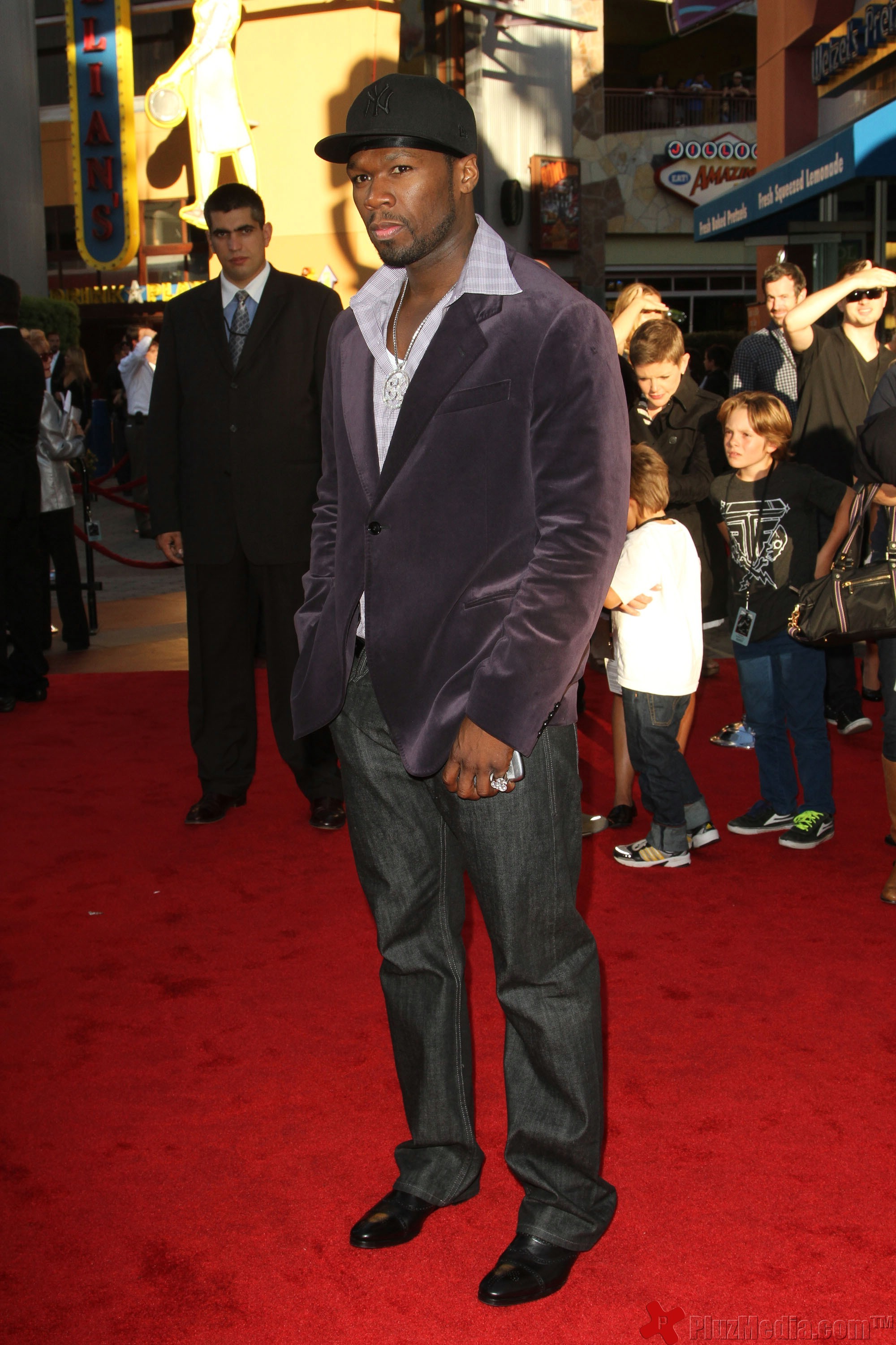 50 Cent - Los Angeles premiere of 'Real Steel' held at Universal City | Picture 92647